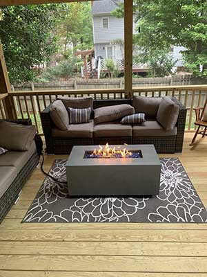 Custom Deck Construction and Remodeling Services